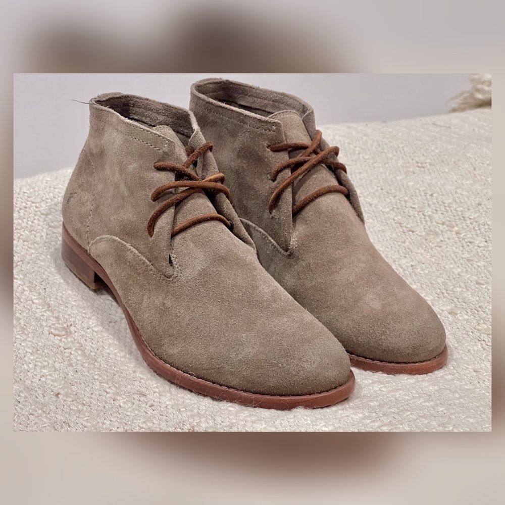 Frye — Suede Lace Up Ankle Shoes